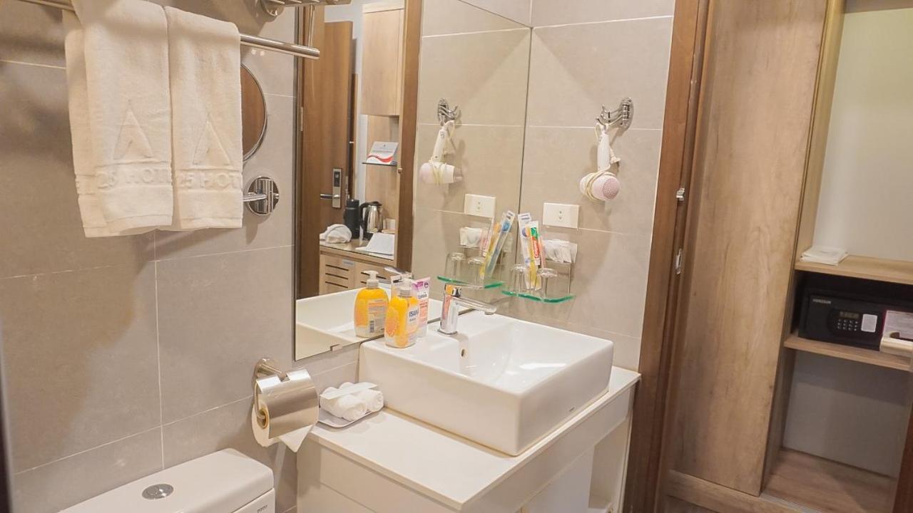 A25 Hotel - Hoang Dao Thuy 1 Ханой Экстерьер фото