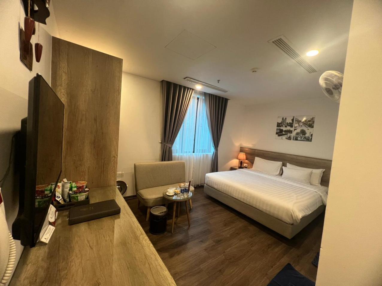 A25 Hotel - Hoang Dao Thuy 1 Ханой Экстерьер фото
