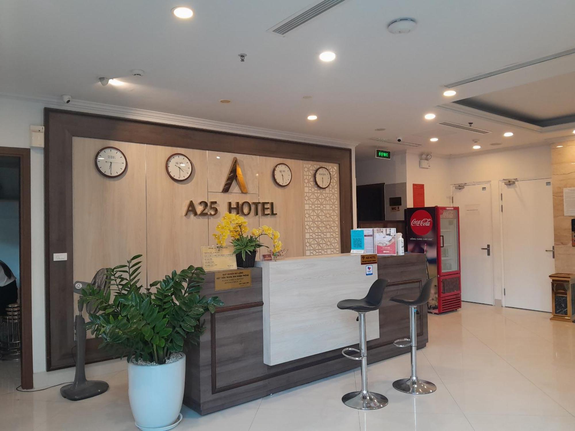 A25 Hotel - Hoang Dao Thuy 1 Ханой Экстерьер фото